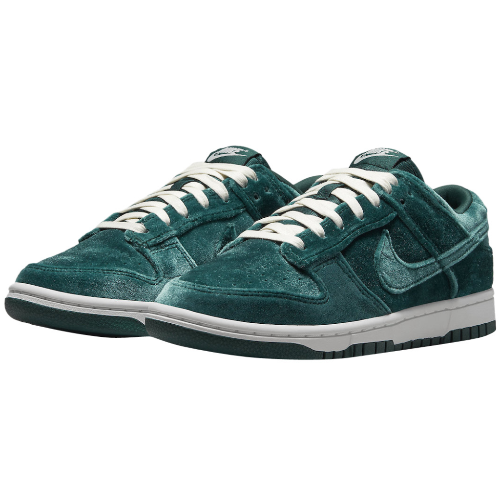 Nike Dunk Low Velvet Teal